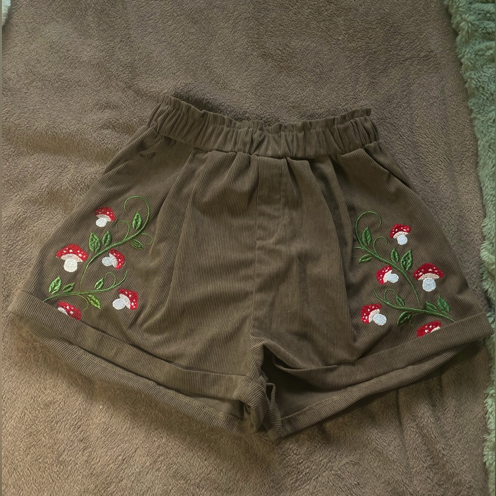 Coffee Brown Corduroy shorts (with mushroom embroidery)